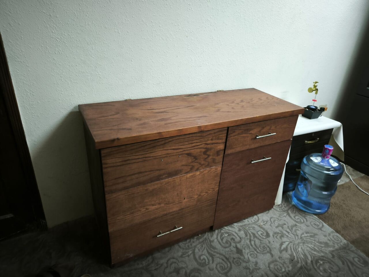 Jubail, Furniture, SAR 560,  King Size Bed With Mattress & Kitchen/Room Table