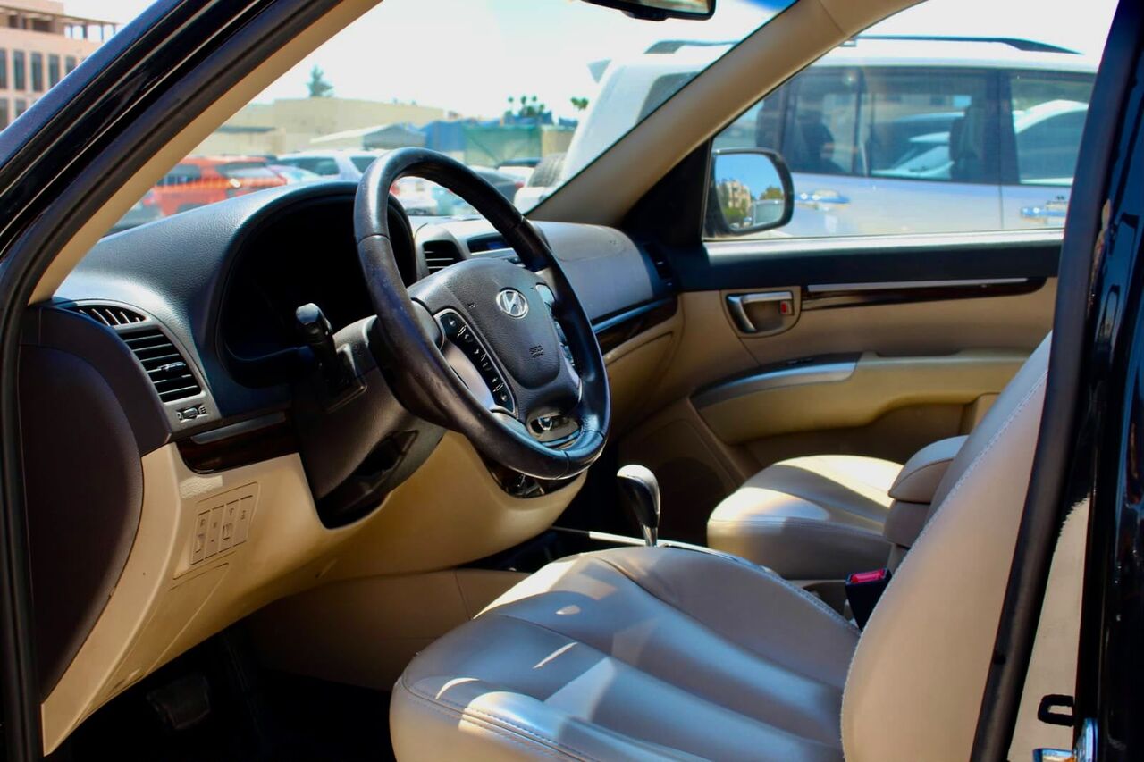Amman, Vehicles, Cars & Trucks , JOD 3500,  Hyundai Santa Fe Limited,  2012,  Automatic,  86277 KM,   Diplomatic