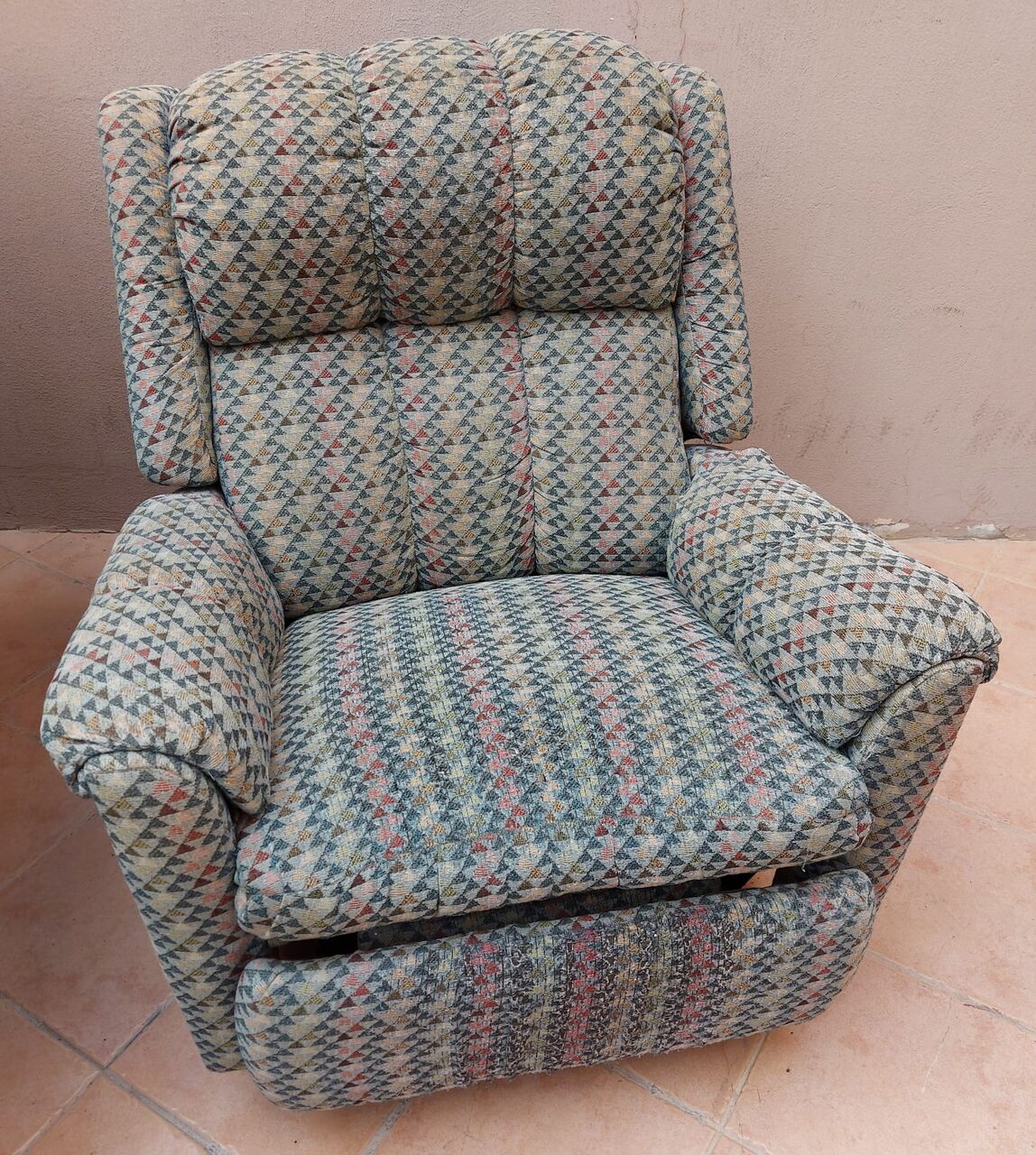 Saar, Furniture, BHD 50,  For Sale Sofa Chair