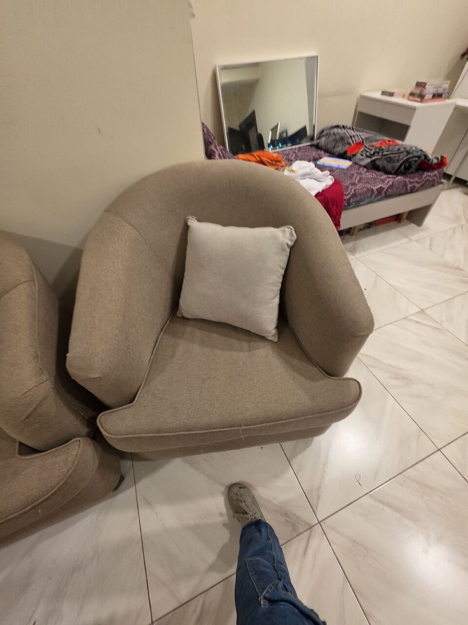Riyadh, Furniture, SAR 300,  Selling 7 Seater Sofa Set In Wazirat Riyadh