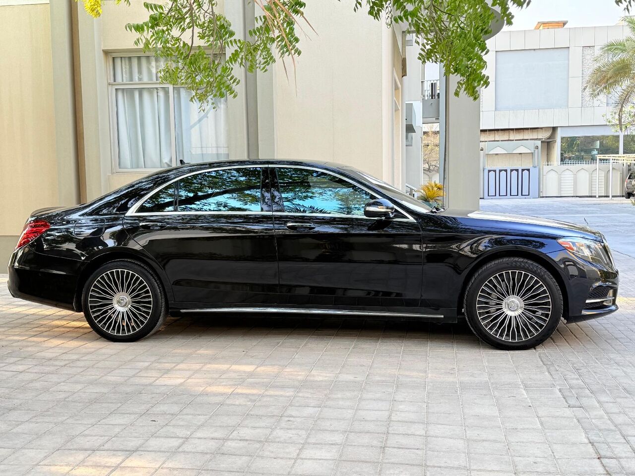 Manama, Vehicles, Cars & Trucks , BHD 9900,  Mercedes-Benz S-Class Sedan,  2016,  Automatic,  235000 KM,  MERCEDES-BENZ S550 AMG ENGINE 5.5 L V8