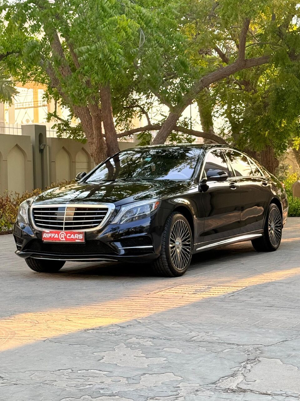 Manama, Vehicles, Cars & Trucks , BHD 9900,  Mercedes-Benz S-Class Sedan,  2016,  Automatic,  235000 KM,  MERCEDES-BENZ S550 AMG ENGINE 5.5 L V8