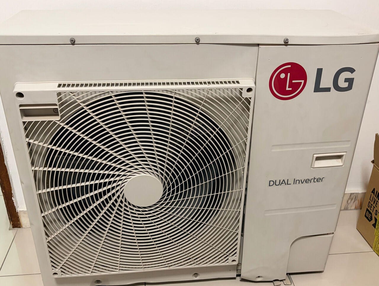Khobar, Air Conditioners, SAR 4000,  3 Ton LG Smart ThinQ Split AC For Sale, Almost Brand New