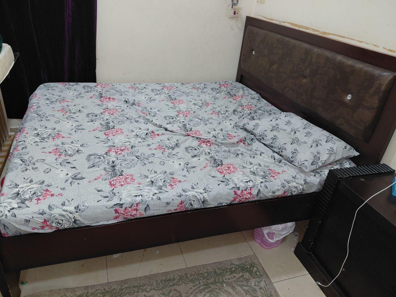 Riffa, Furniture, BHD 16,  KINGSIZE BED WITH MATRESS.