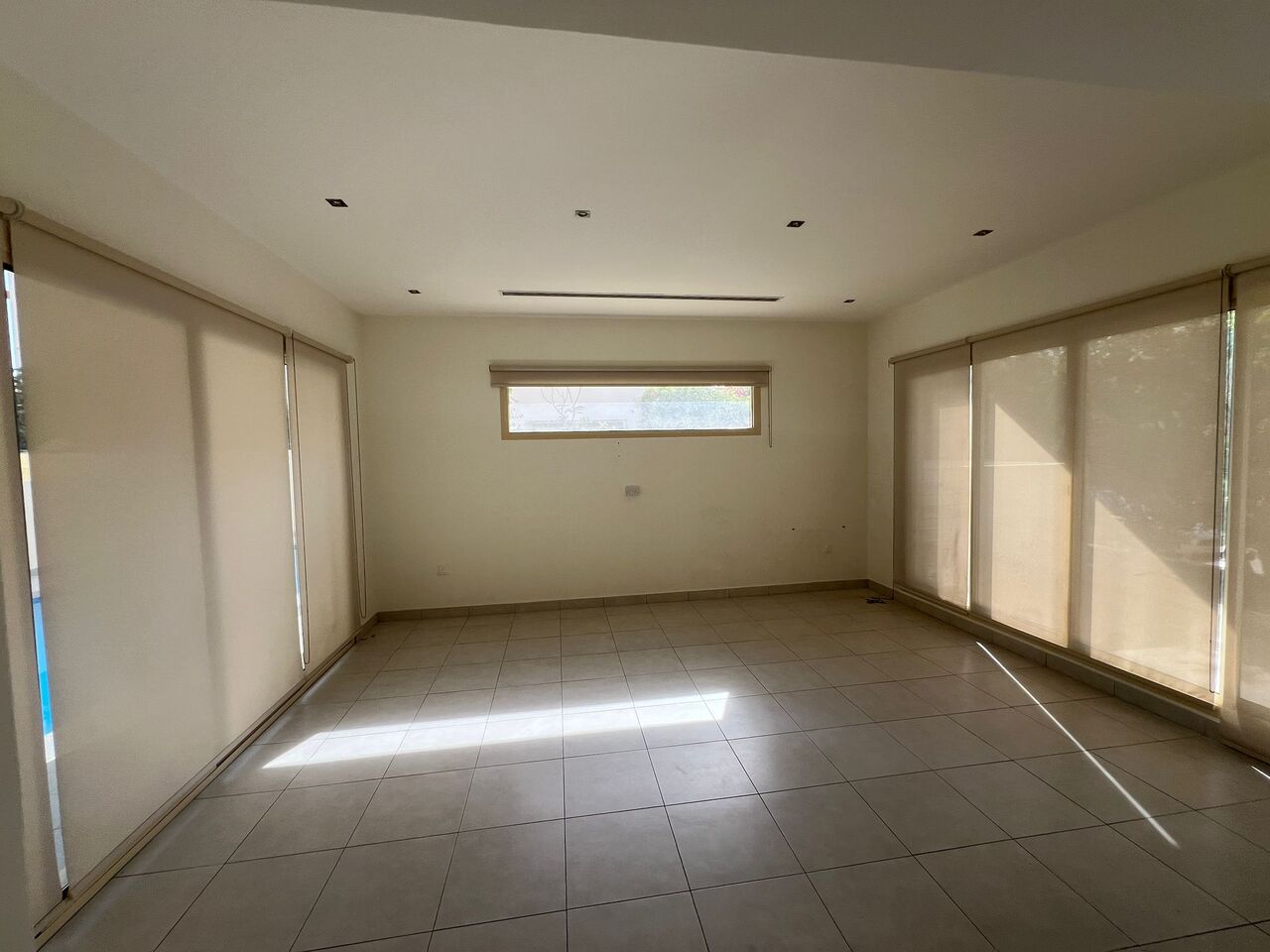 Saar, Villas, BHD 1350,  Modern Compound Villa With Private Pool For Rent In Saar