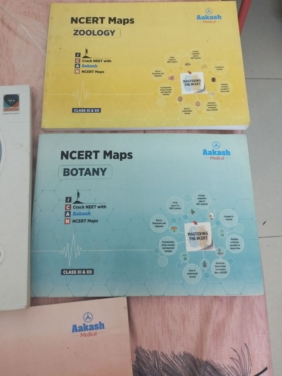 Mahooz, Books, BHD 70,  NEET PW And Akash Books Good As New With 50 Practice Question Papers With Omr Sheets