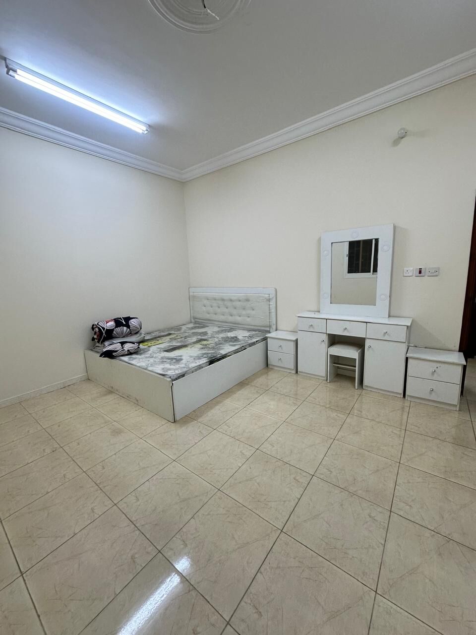Yanbu, Household Items, SAR 4500,  Complete Household Items For Sale With Flat - Near Holiday Inn Roundabout