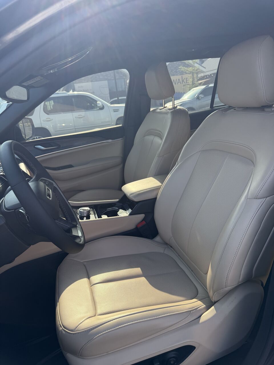 Al Aziziyah, Vehicles, Cars & Trucks , SAR 169000,  Jeep Grand Cherokee Limited,  2023,  Automatic,  64000 KM,  Mr