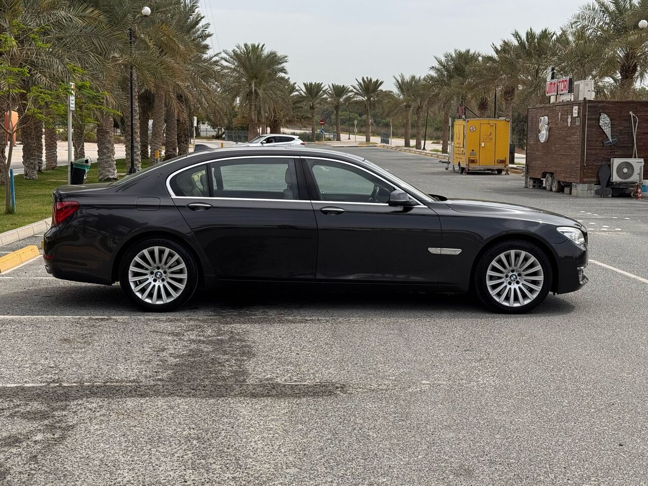 Manama, Vehicles, Cars & Trucks , BHD 2500,  BMW 750Li,  2013,  Automatic,  308100 KM,    (Grey)