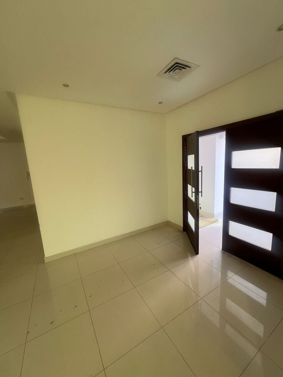 Janabiya, Villas, BHD 1100,  Furnished,  Compound Villa With Private Pool For Rent In Janabiyah
