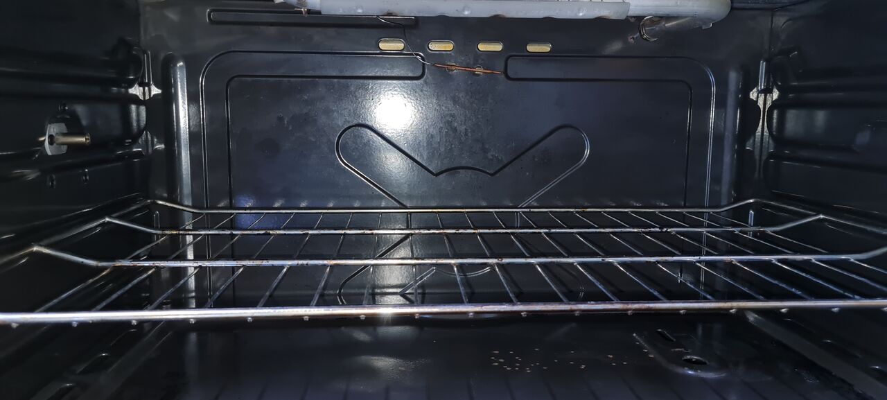 Manama, Appliances, BHD 75,  Midea 5-Burner Gas Cooker With Oven &ndash; 39346100