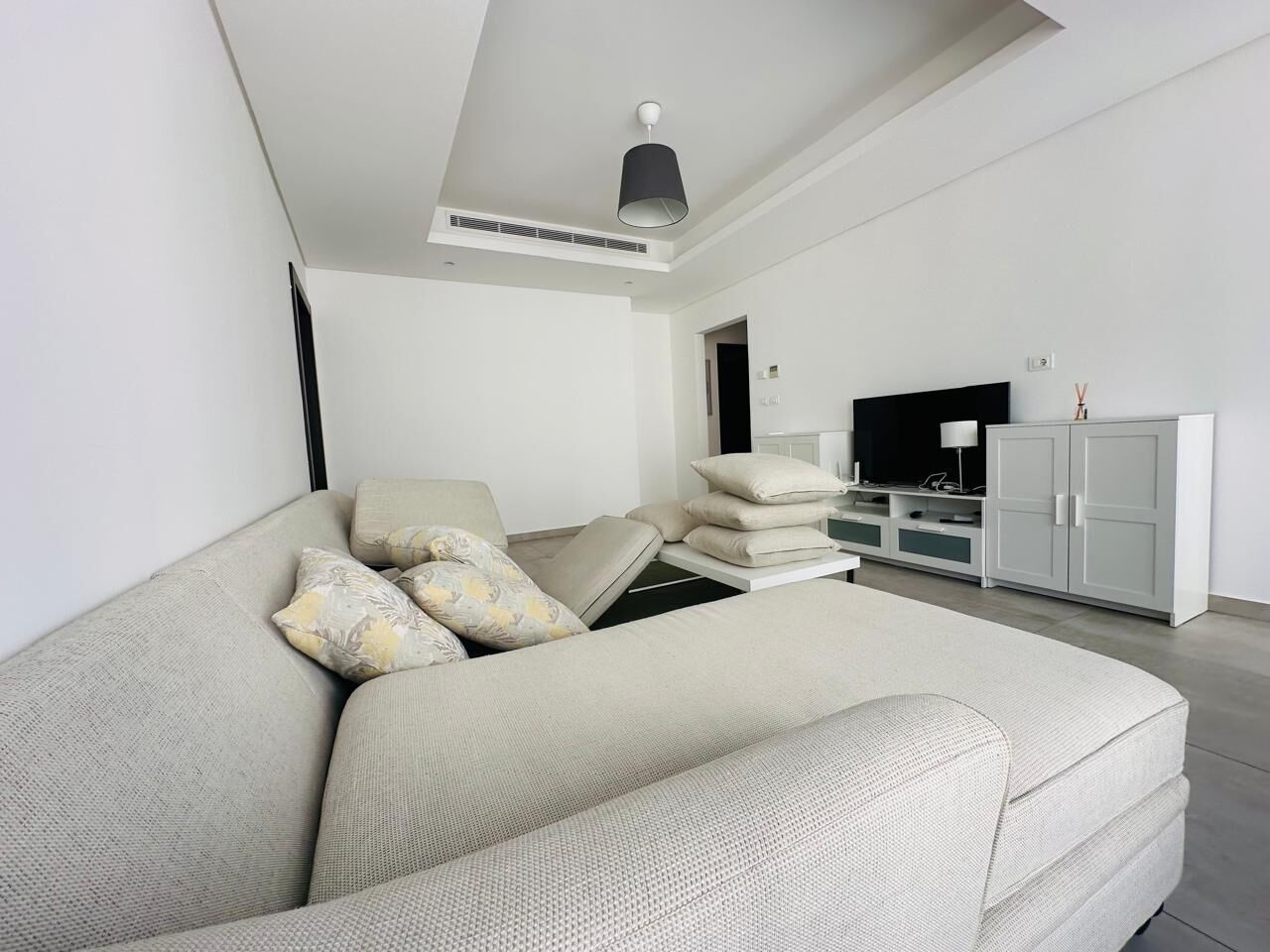 Abdoun, Apartments, Flats, Houses & Villas, JOD 24000/year,  Furnished,  3 BR,  210 Sq. Meter,  Furnished Apartment For Rent
