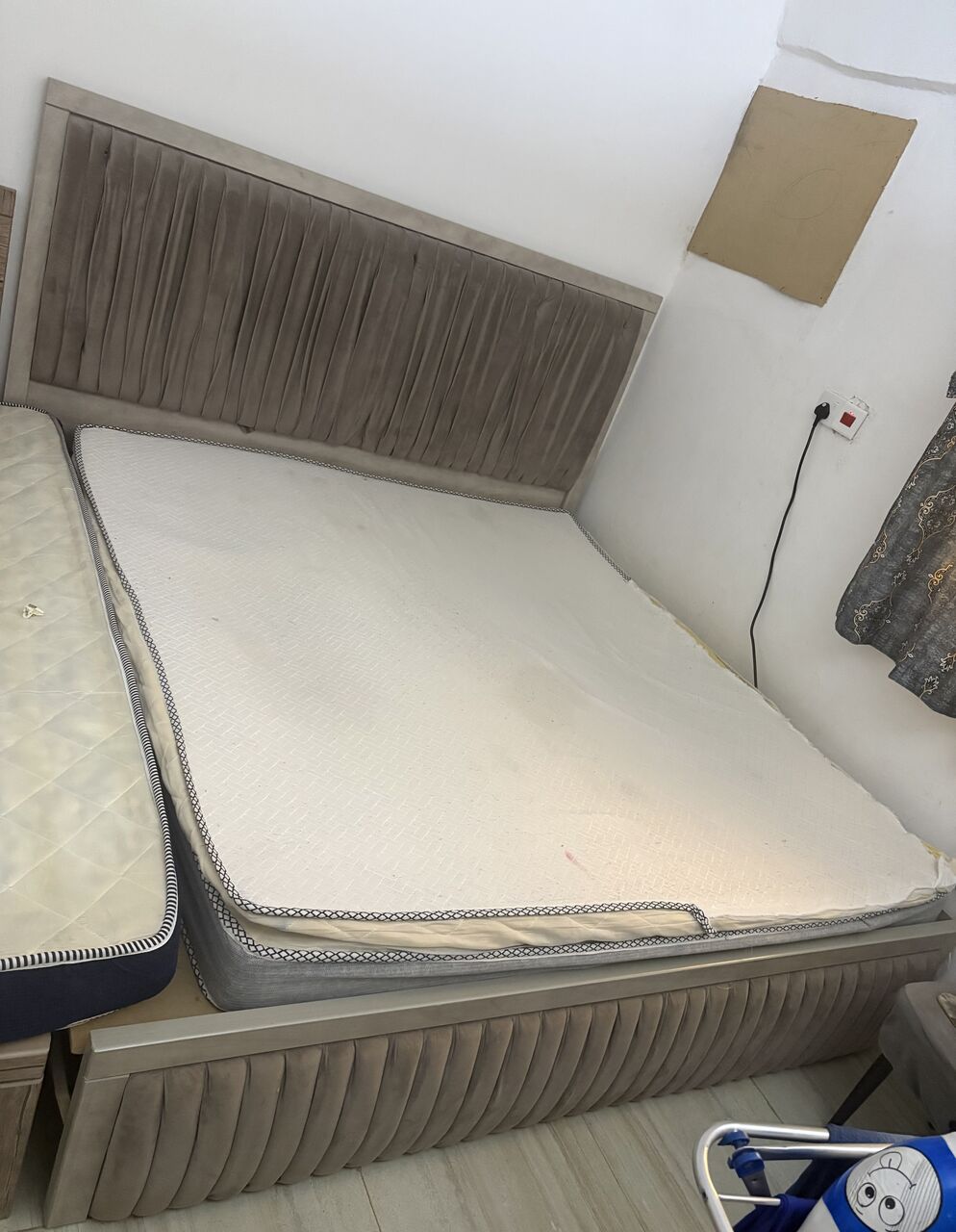 Al Malaz, Household Items, SAR 200,  King Size Bed 2m X2m