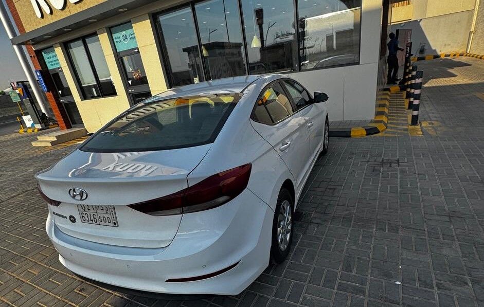 Riyadh, Vehicles, Cars & Trucks , SAR 31500,  Hyundai Elantra,  2018,  Automatic,  216000 KM,    -216k Milage 1.6