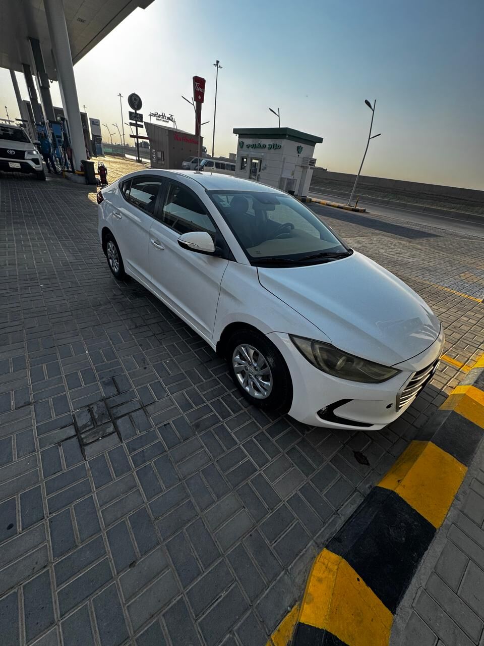 Riyadh, Vehicles, Cars & Trucks , SAR 31500,  Hyundai Elantra,  2018,  Automatic,  216000 KM,    -216k Milage 1.6