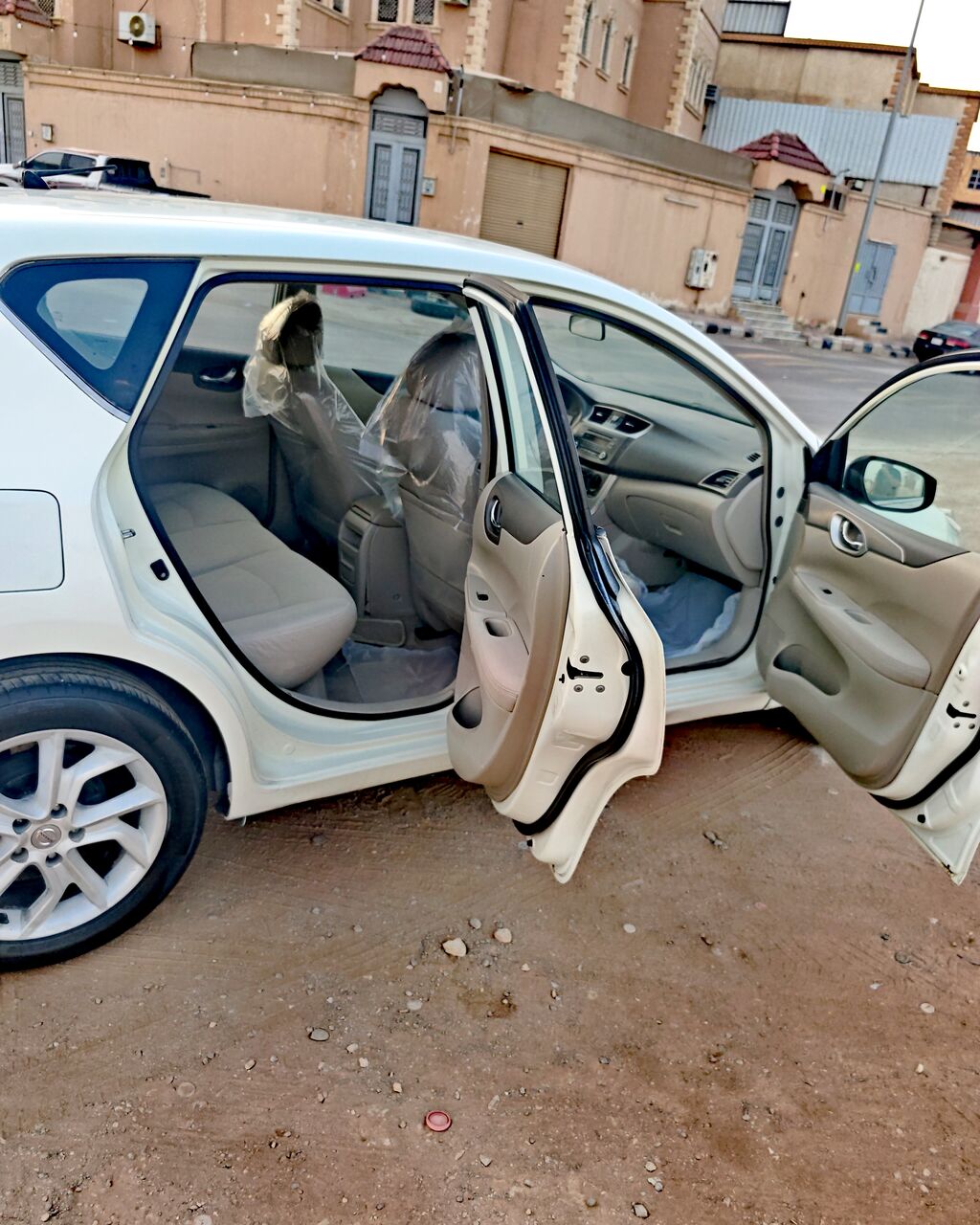 Riyadh, Vehicles, Cars & Trucks , SAR 15000,  Nissan Tiida,  2014,  240000 KM,   Urgent Sale