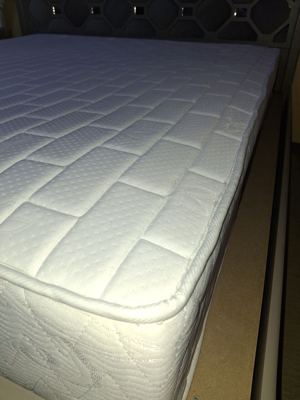 Al Wizarat, Furniture, SAR 600,  Mattress PAN HOME, 25cm 180 X 200  For Sale