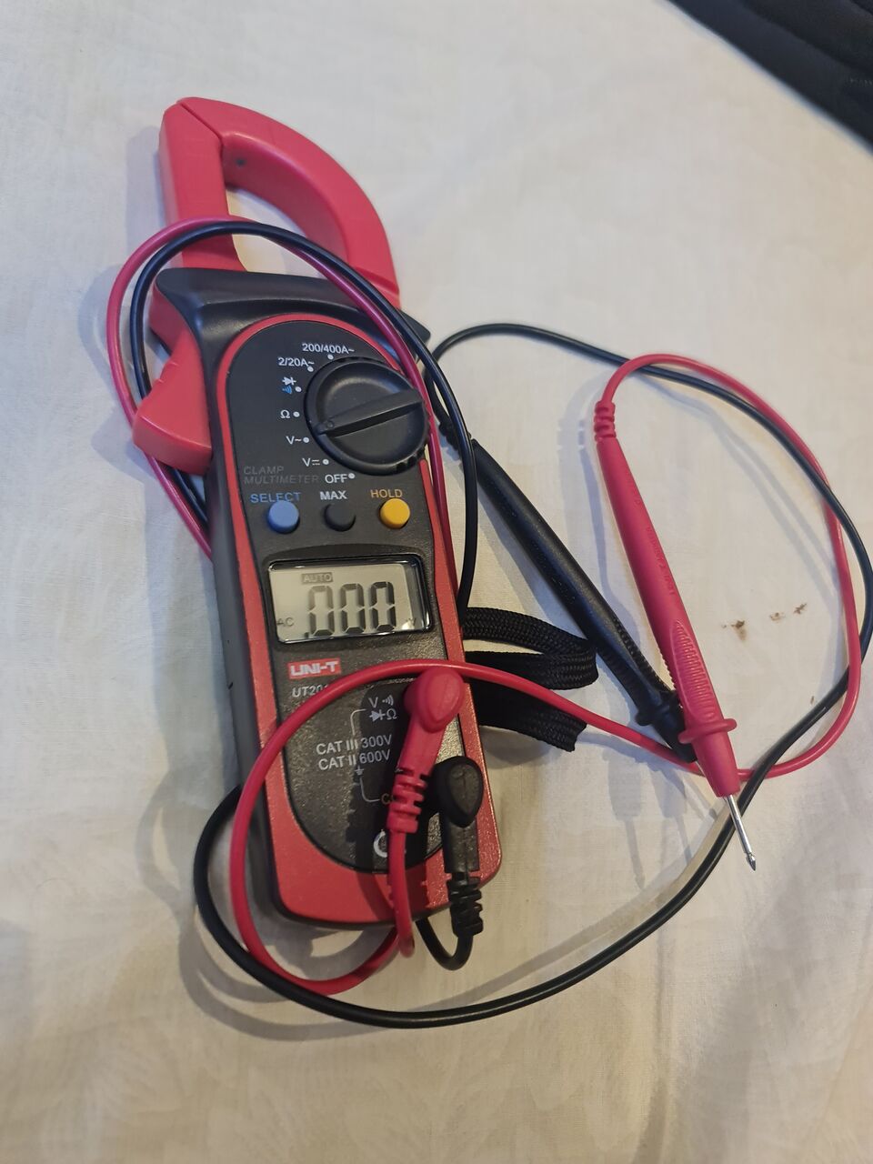 Olaya, Tools, SAR 60,  For Sale Slightly Used UNI-T Clamp Meter