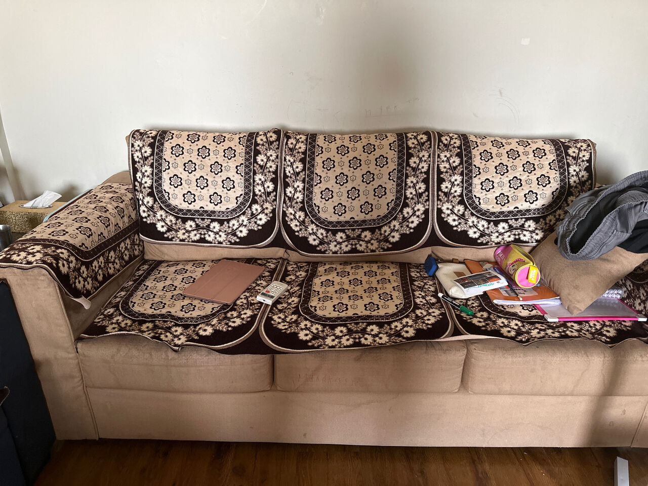 Riyadh, Furniture, SAR 600,  Strong Sofa 3 Seater