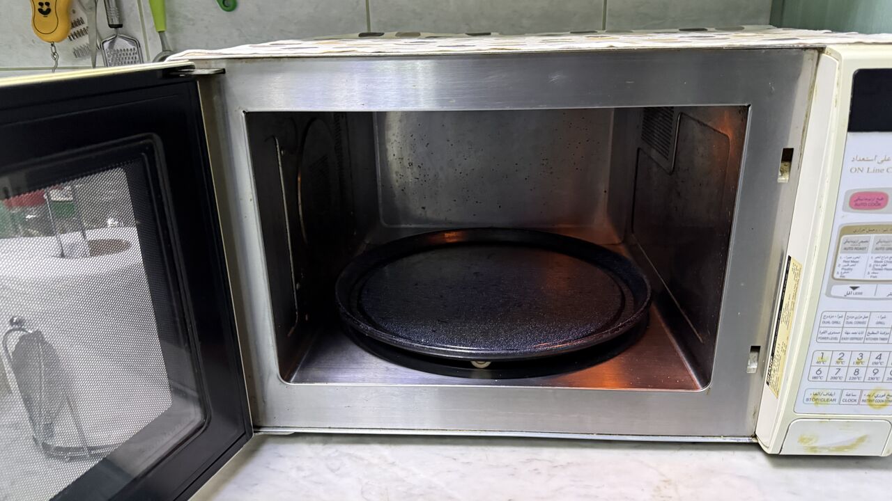 Al Rawdah, Appliances, SAR 400,  Sharp Large Sharp 42L Convection Microwave Oven With Grill