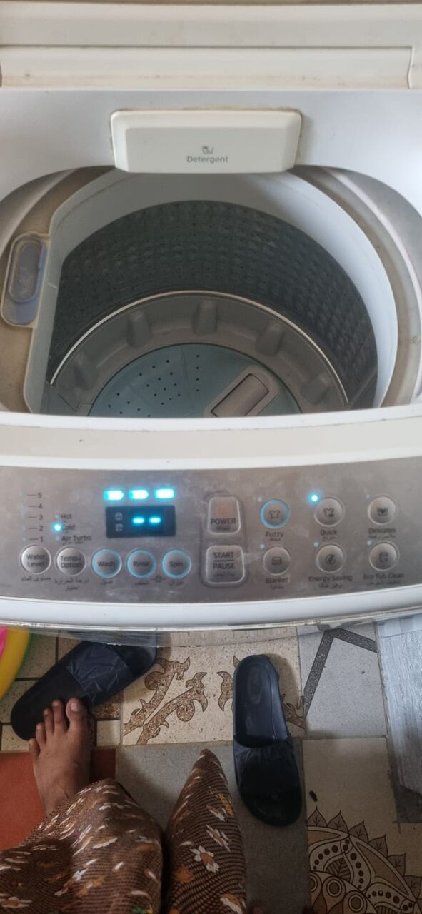 Al Malaz, Appliances, SAR 200,  Samsung Wobble 6KG Washing Machine Top Load