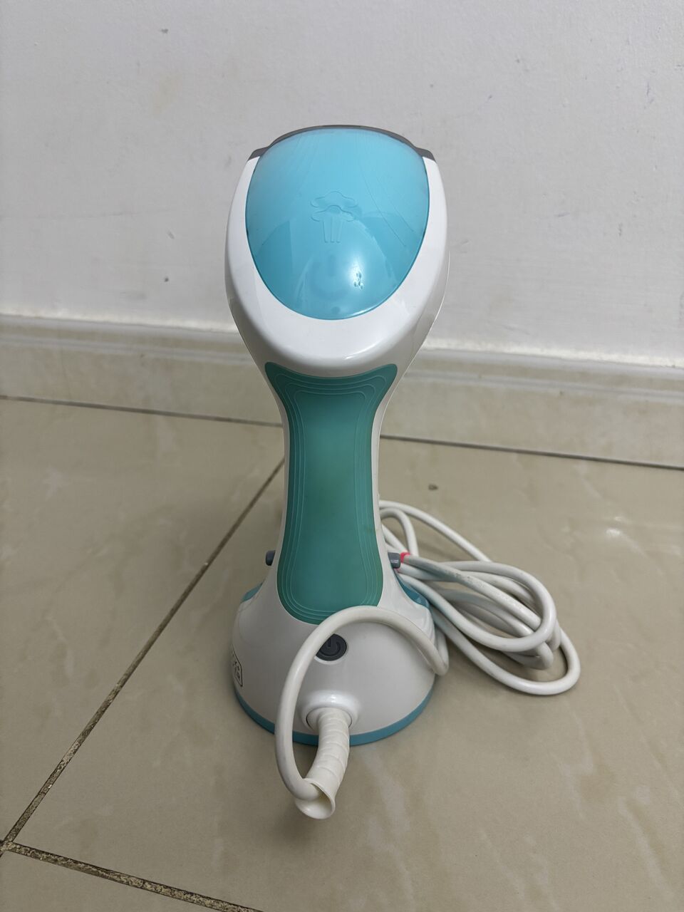 Al Malaz, Appliances, SAR 80,  Black+ Decker Handy Garment Steamer