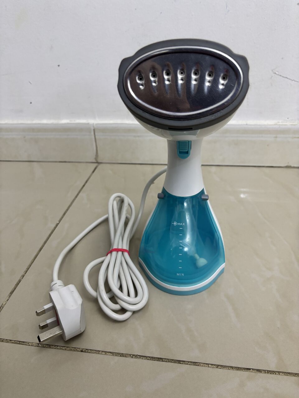Al Malaz, Appliances, SAR 80,  Black+ Decker Handy Garment Steamer
