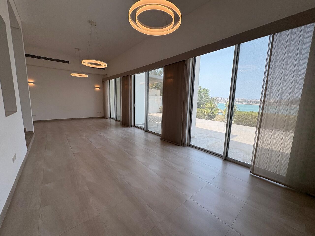 Manama, Villas, BHD 1200,  Furnished,  Luxury 3-Bedroom Villa For Rent In Dilmunia | Sea View & Sea Access