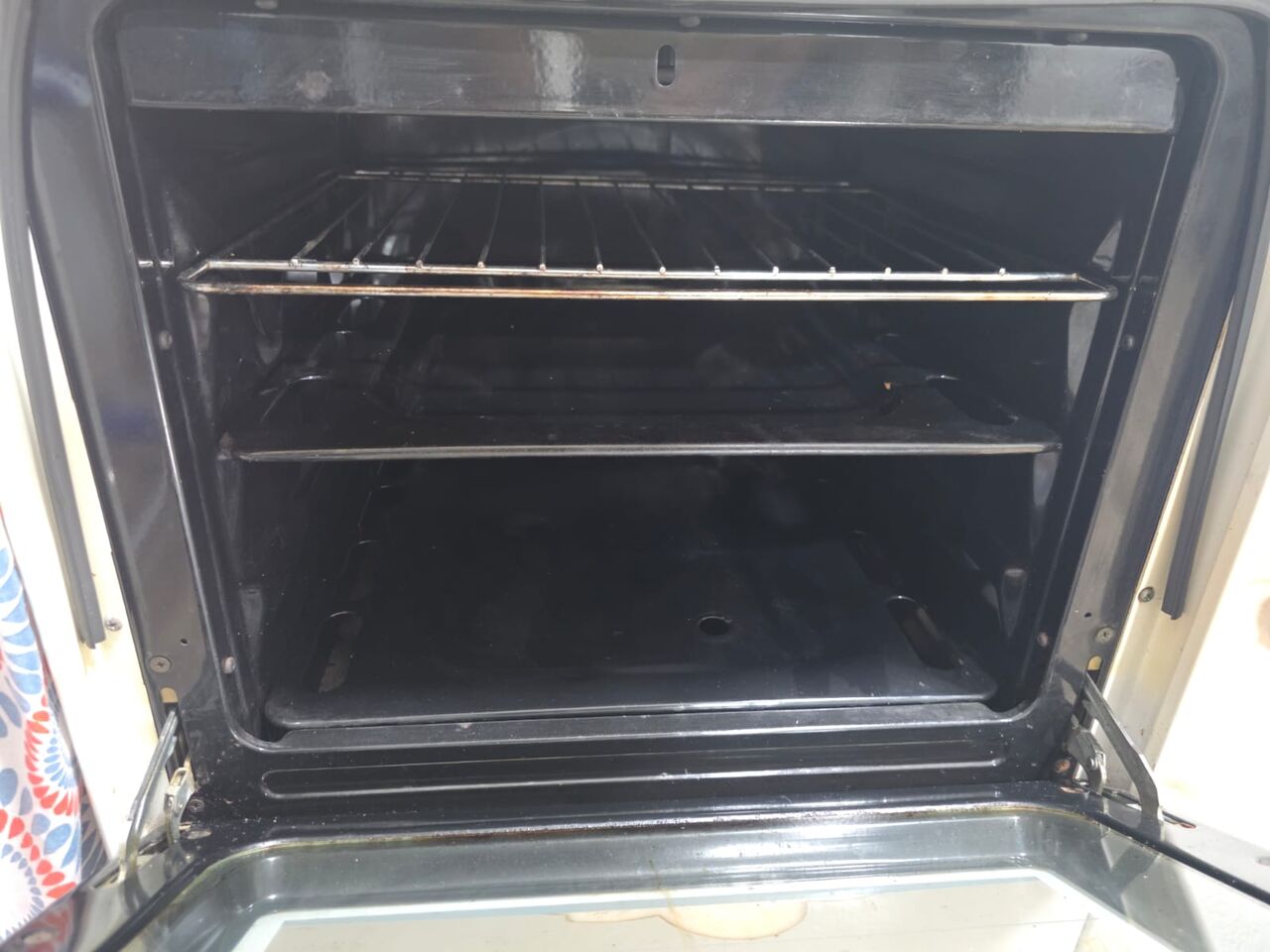 Jubail, Appliances, SAR 400550,  400 Cooking Stove And Oven And 550 LG Turbo 8kg Auto Washing Machine