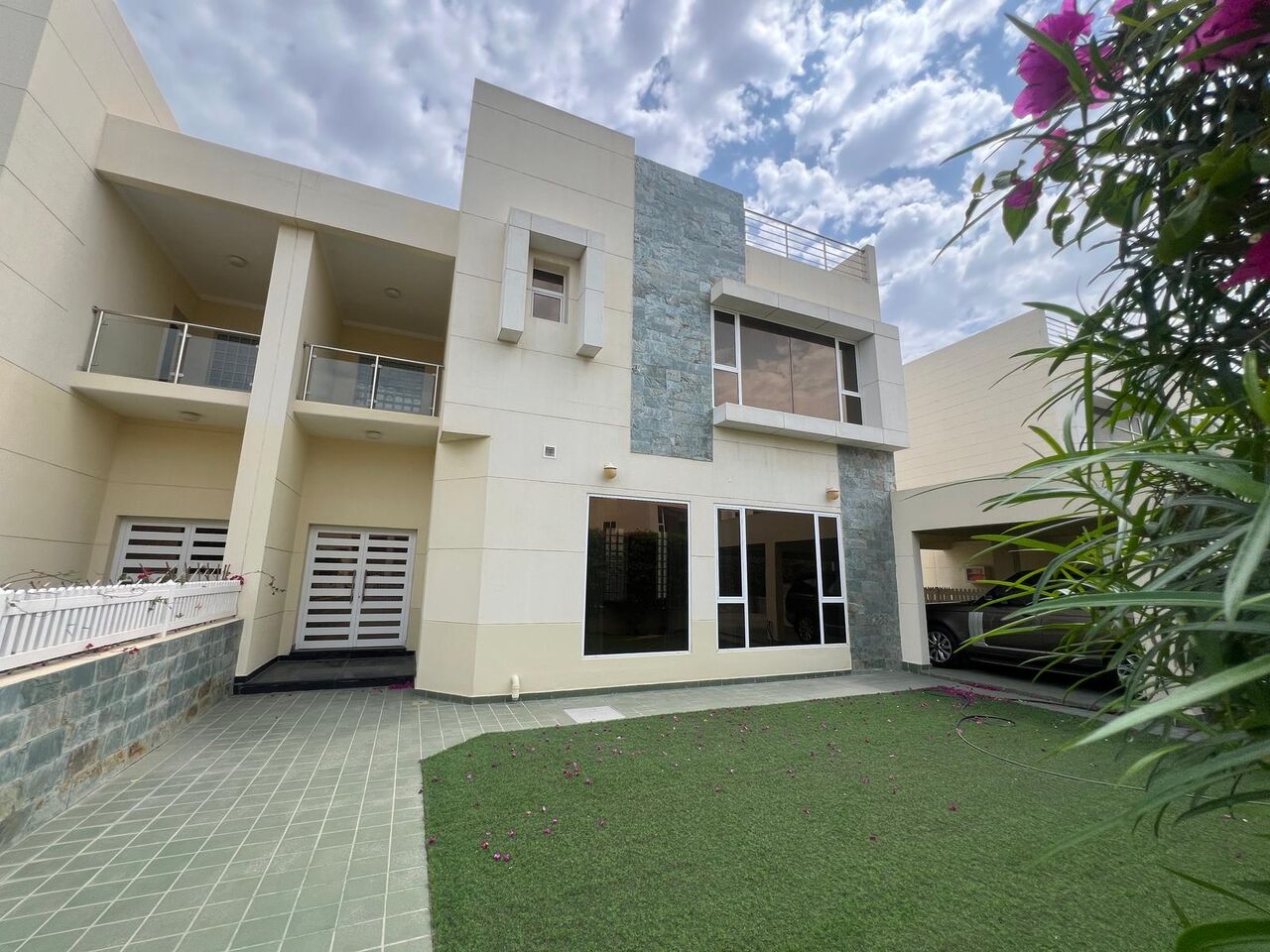 Janabiya, Villas, BHD 800,  4-BEDROOM SEMI-FURNISHED VILLA FOR RENT  In JANABIYA