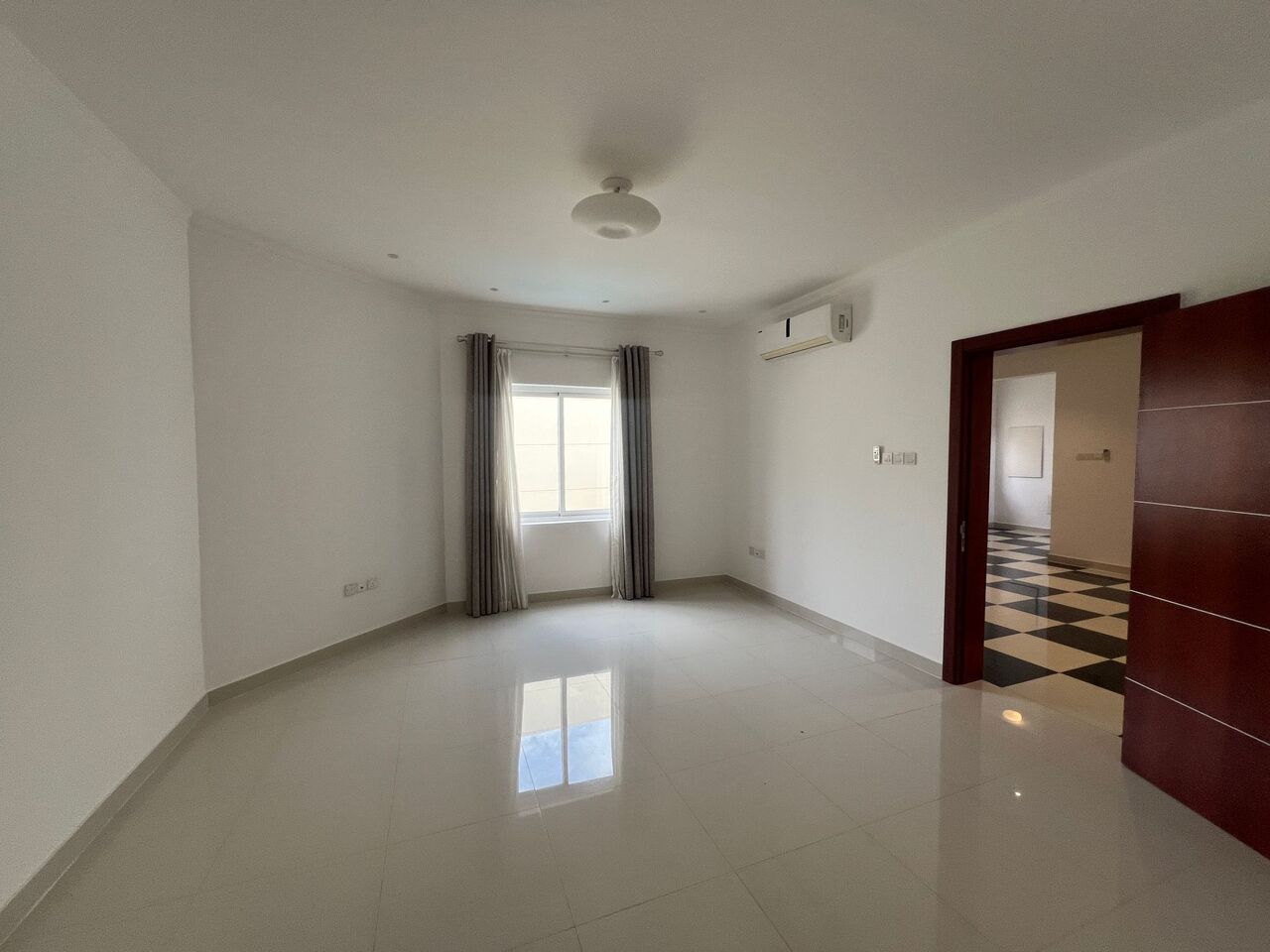 Janabiya, Villas, BHD 800,  4-BEDROOM SEMI-FURNISHED VILLA FOR RENT  In JANABIYA