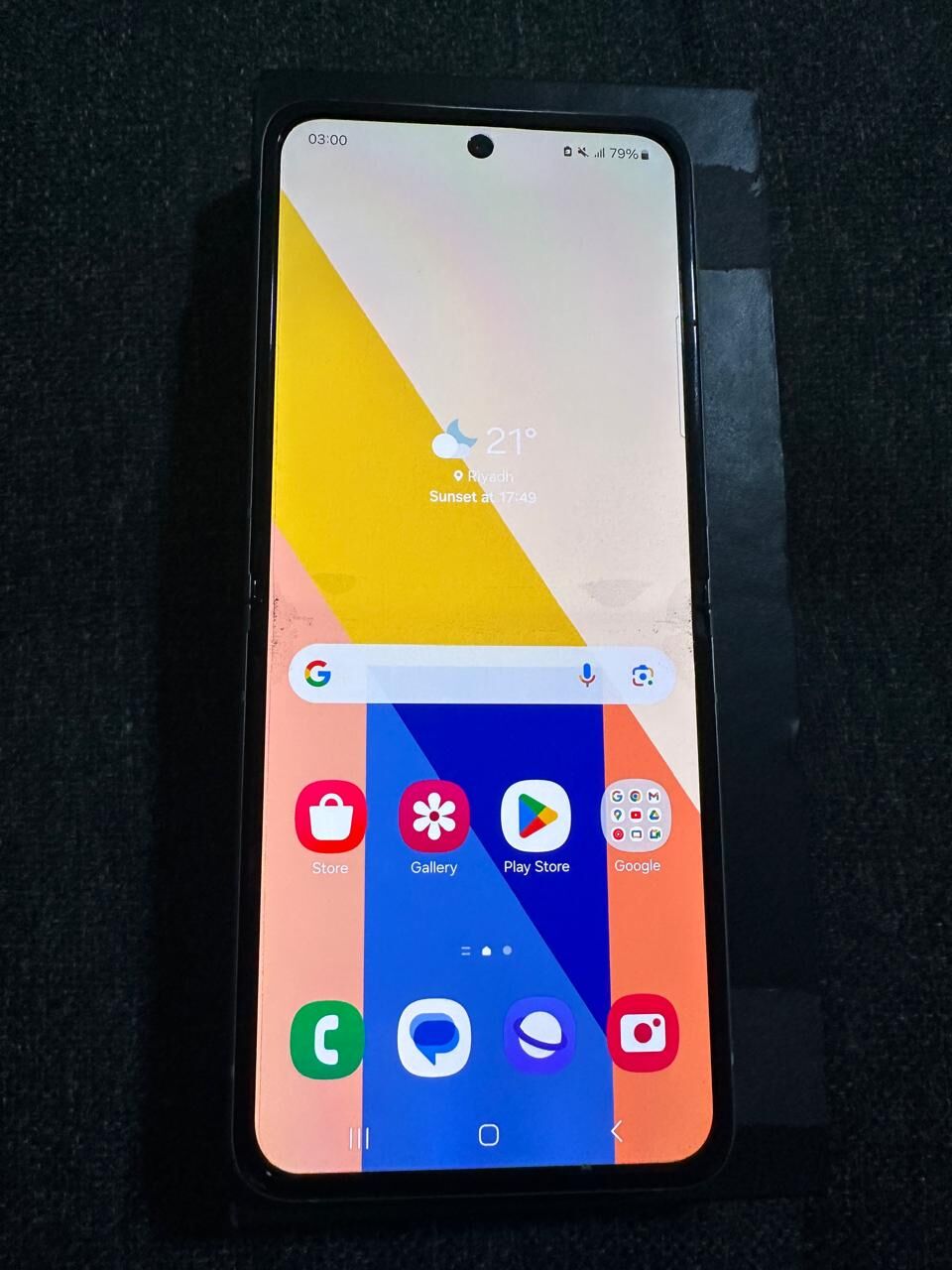 Riyadh, Mobile Phones, SAR 1300,  Galaxy Z Flip3 5G Mobile For Sale