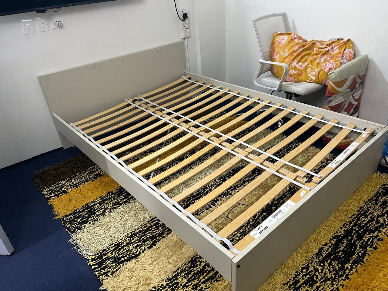 Riyadh, Household Items, SAR 400,  New Double Bed With Mattress And Original Sharp 32