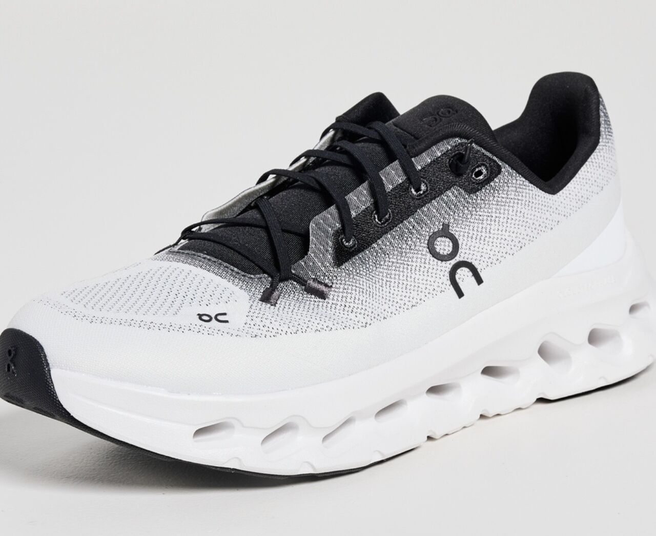 Mahooz, Clothing & Accessories, BHD 75,  On Running Cloudtilt Shoes