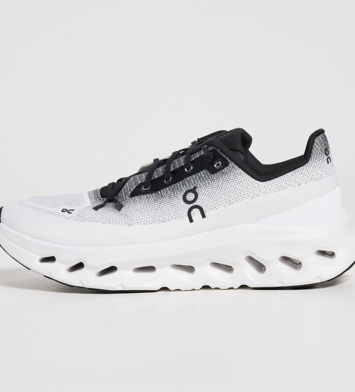 Mahooz, Clothing & Accessories, BHD 75,  On Running Cloudtilt Shoes