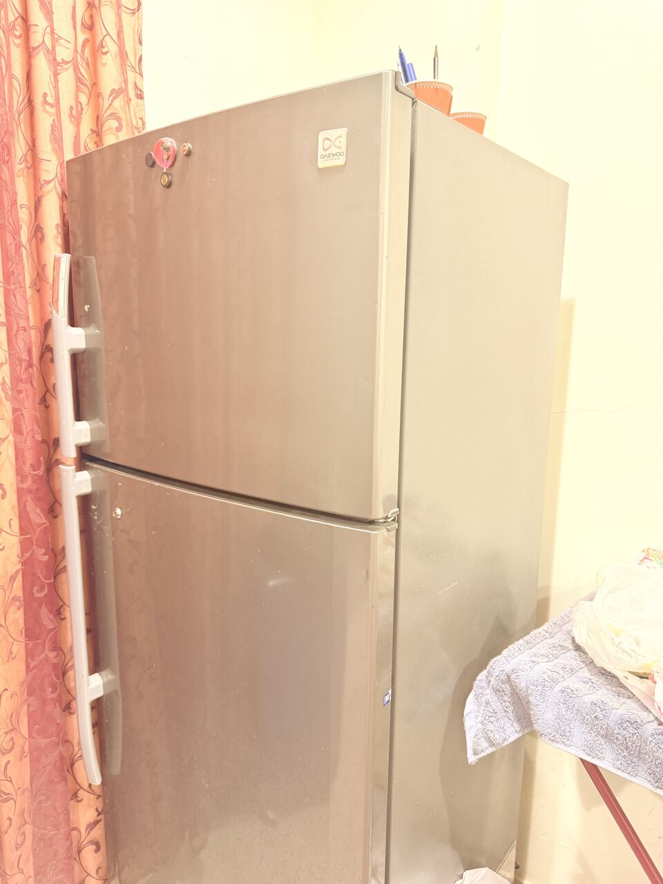 Manama, Appliances, BHD 75,  For Sale &ndash; Daewoo Refrigerator-Freezer 360 Ltr