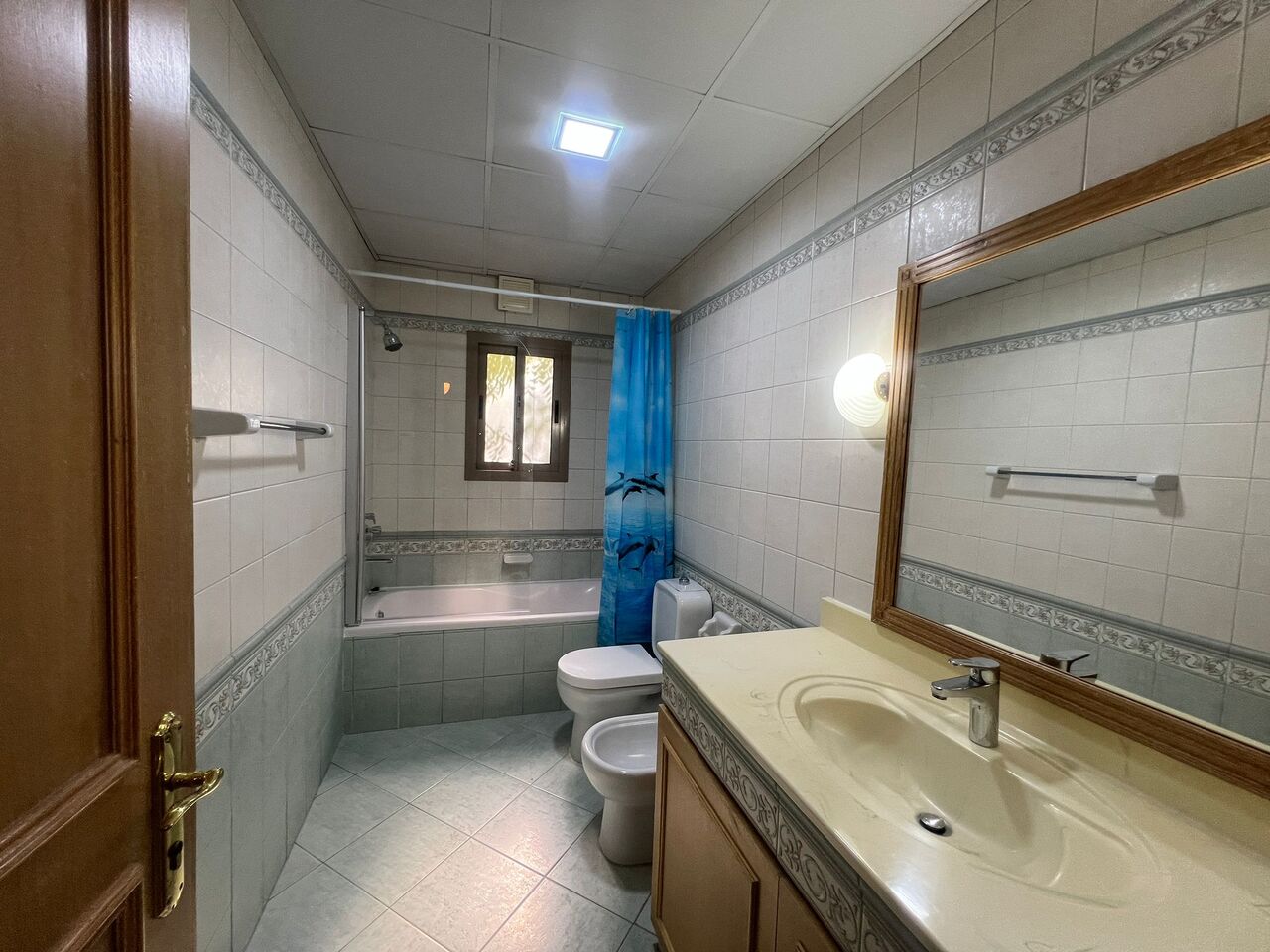 Juffair, Villas, BHD 914,  Furnished,  FULLY FURNISHED 3-BEDROOM COMPOUND VILLA FOR RENT IN JUFFAIR