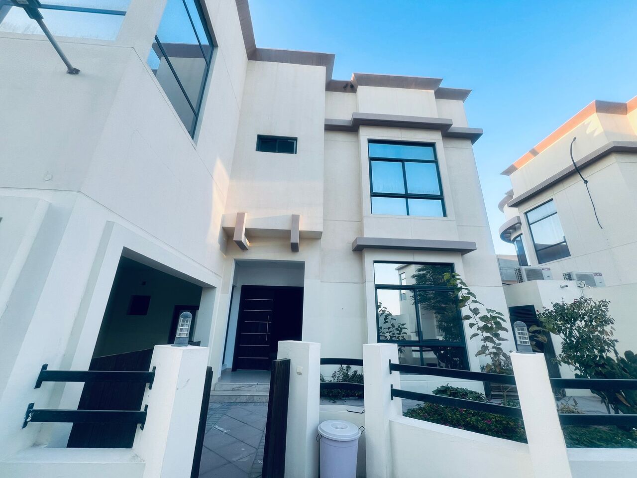 Janabiya, Villas, BHD 700,  Furnished,  MODERN FULLY FURNISHED VILLA FOR RENT IN JANABIYAH | PRIVATE POOL