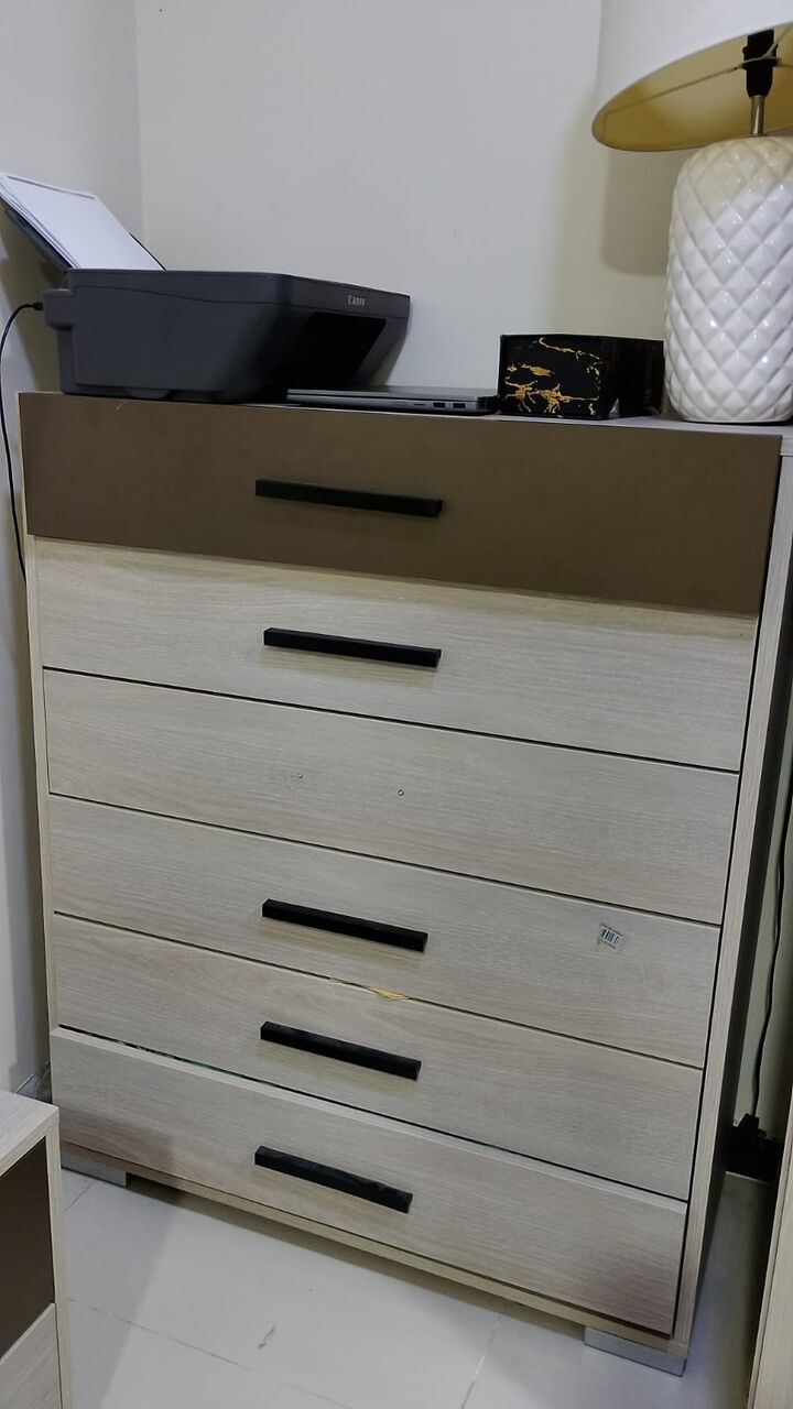 Jubail, Furniture, SAR 1400,  Complete Bed Set Available Includes Bed ,6 Door Wardrobe, Chest Of Drawers And Dressing Ta
