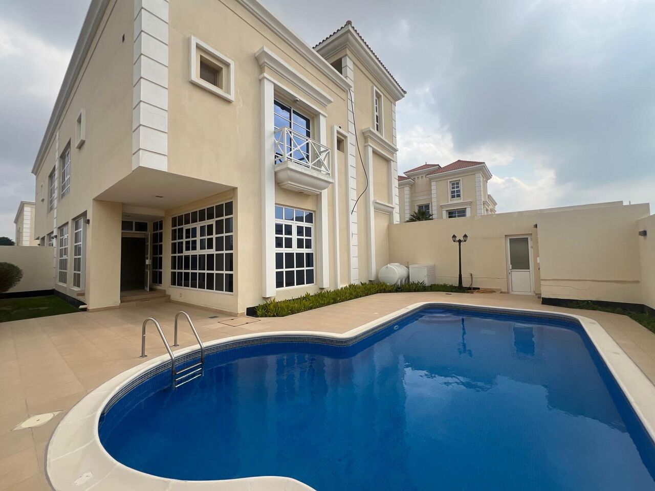 Hamala, Villas, BHD 1200,  Furnished,  MODERN 4-BEDROOM VILLA WITH PRIVATE POOL FOR RENT IN HAMALA