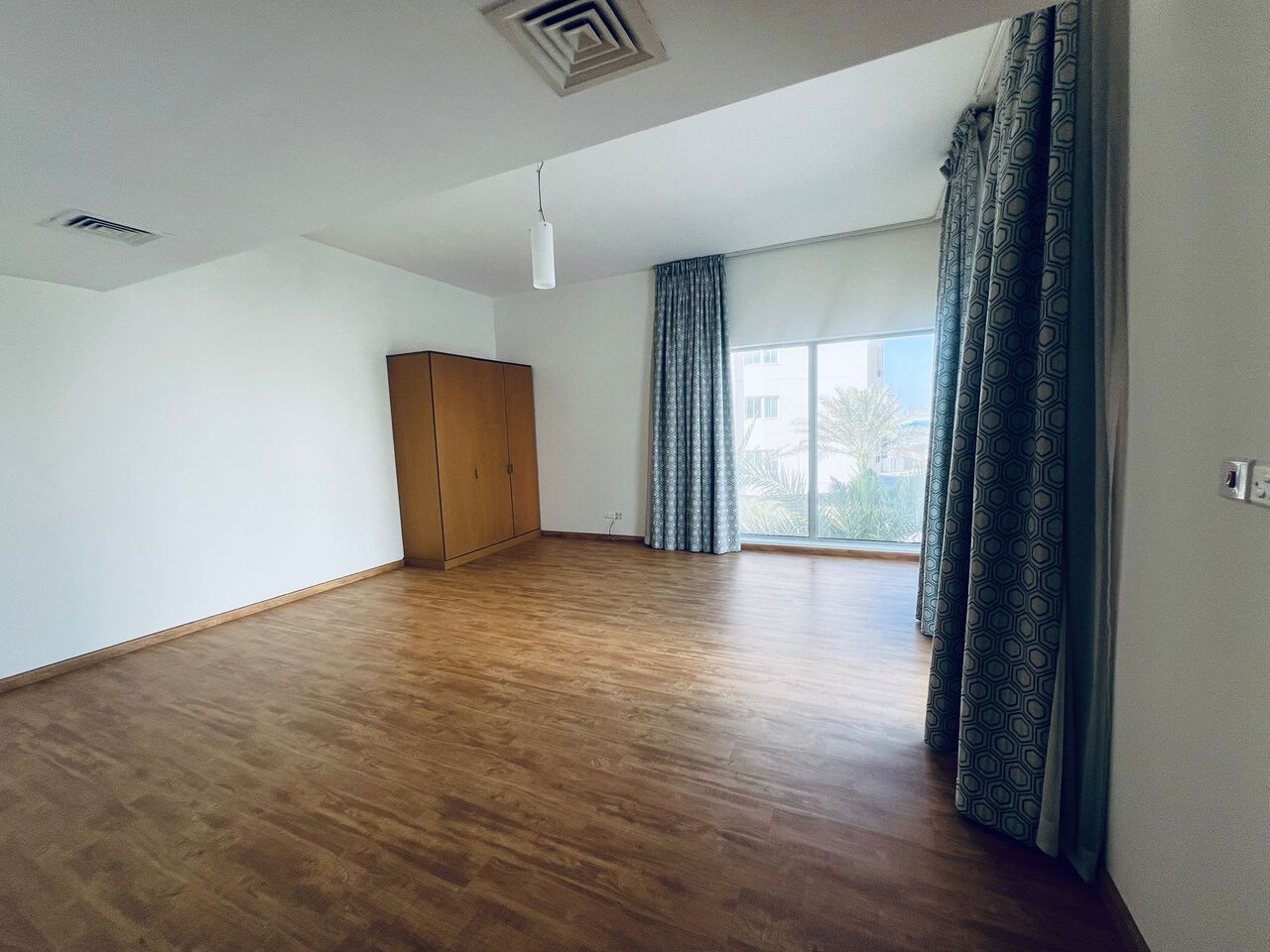 Amwaj Islands, Villas, BHD 1800,  Furnished,  MODERN 4-BEDROOM VILLA FOR RENT IN AMWAJ