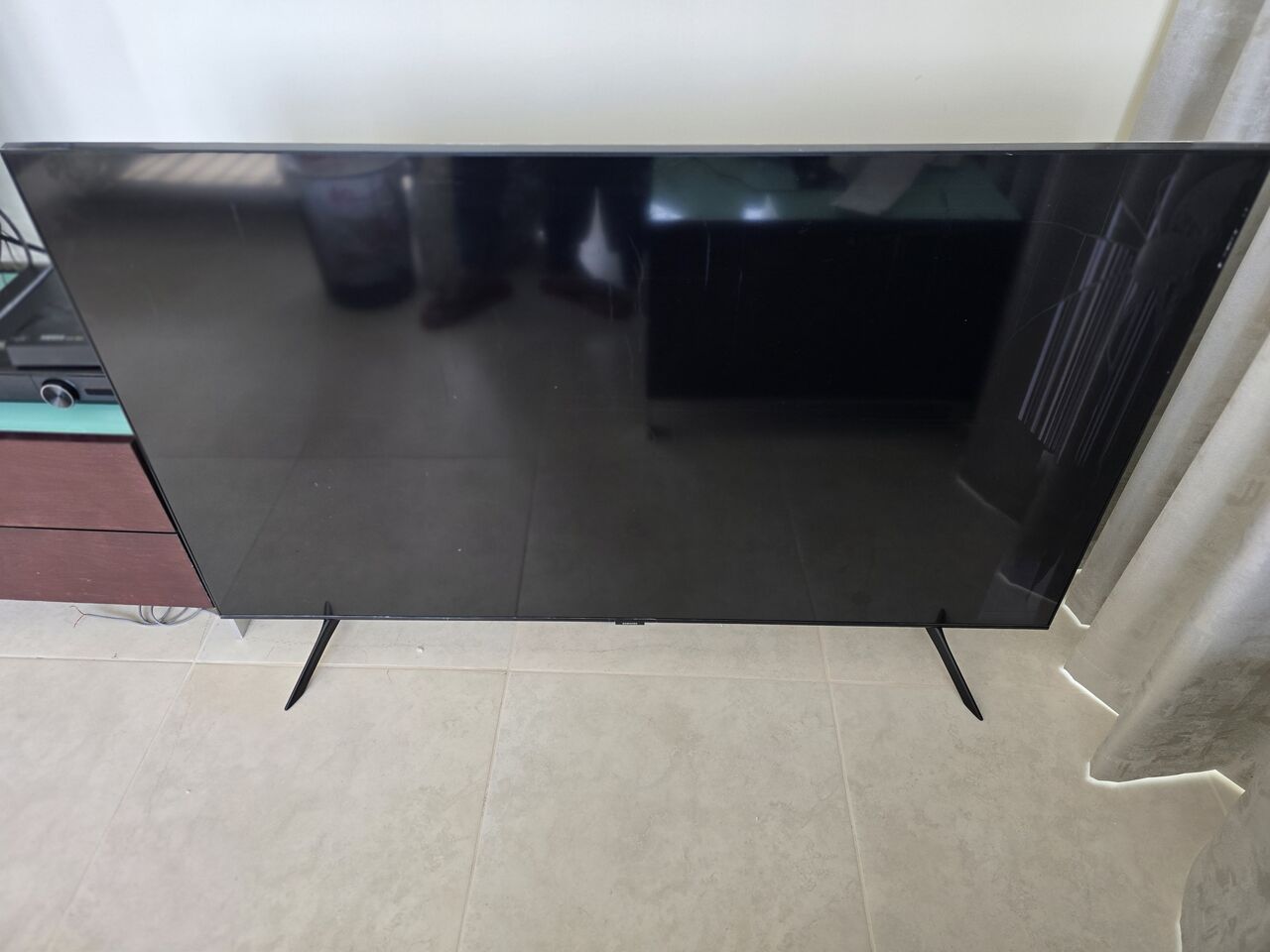 Juffair, Appliances, BHD 15,  Samsung 55-inch QLED Smart TV (Q60T Series) - For Parts / Repair