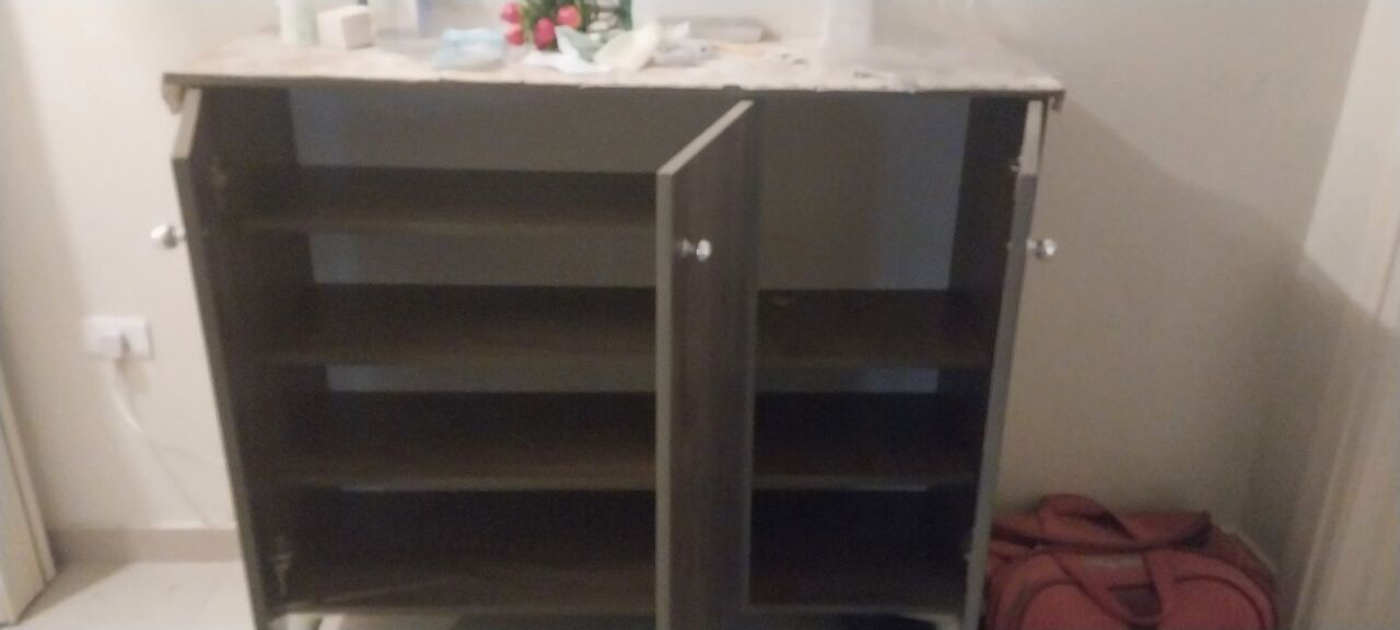 Jeddah, Furniture, SAR 600,  سرير دبل ومكتبتين وجزامة من