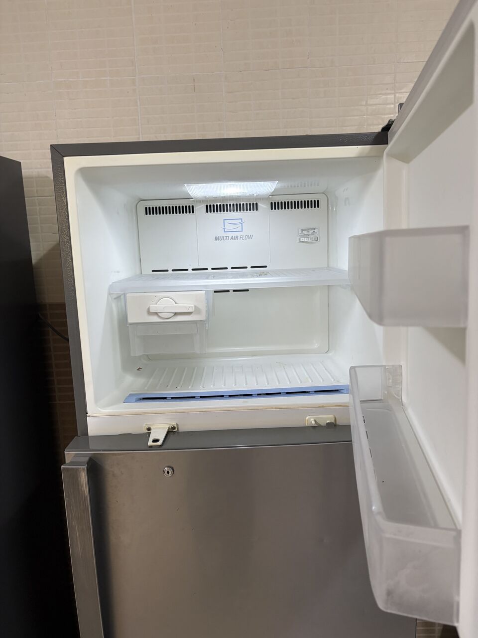 Jubail, Appliances, SAR 1000,  LG Refrigerator For Sale &ndash; Reliable & Excellent Condition!
