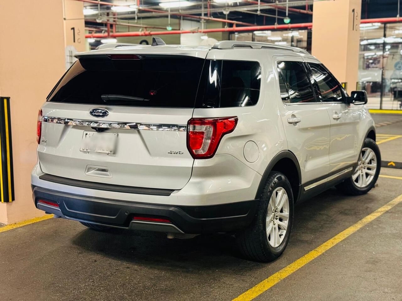 Al Rehab, Vehicles, Cars & Trucks , SAR 79000,  Ford Expedition XLT,  2019,  Automatic,  107 KM,  Neat And Clean, Excellent Condition, Naghi Maintained