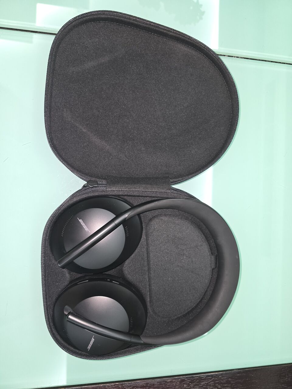 Juffair, Home Audio, BHD 100,  Bose Noise Cancelling Headphones 700 (NC700) - Excellent Condition