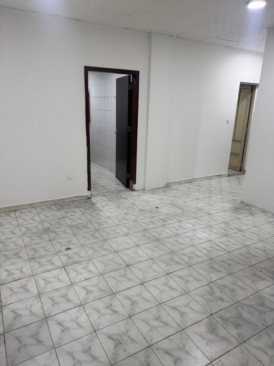 Al Rakah Al Shamaliyah, Rooms for Rent, SAR 1000/month,  Single Room For Rent 1000 Sr Per Month With Electricity