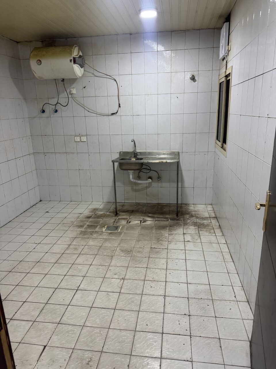 Al Rakah Al Shamaliyah, Rooms for Rent, SAR 1000/month,  Single Room For Rent 1000 Sr Per Month With Electricity