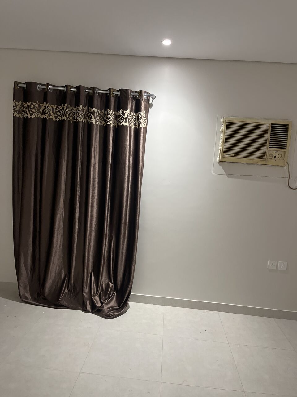 Jeddah, Rooms for Rent, SAR 1050/month,  Furnished Room In Faisaliyah Jeddah