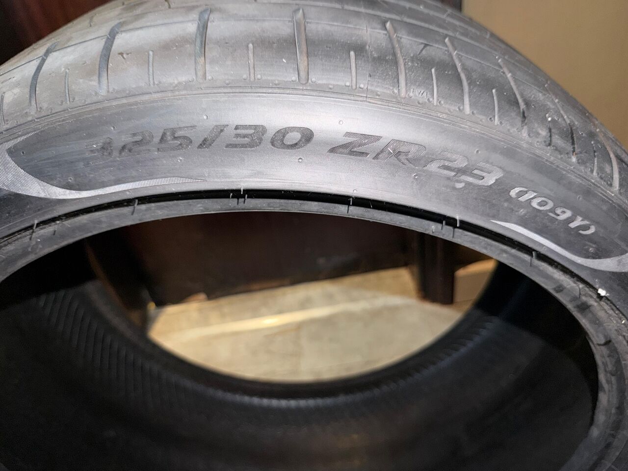 Jeddah, Auto Parts, SAR 4000,  Lamborghini Urus Tyre
